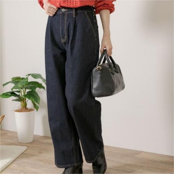 Tuck Wide Denim Pants